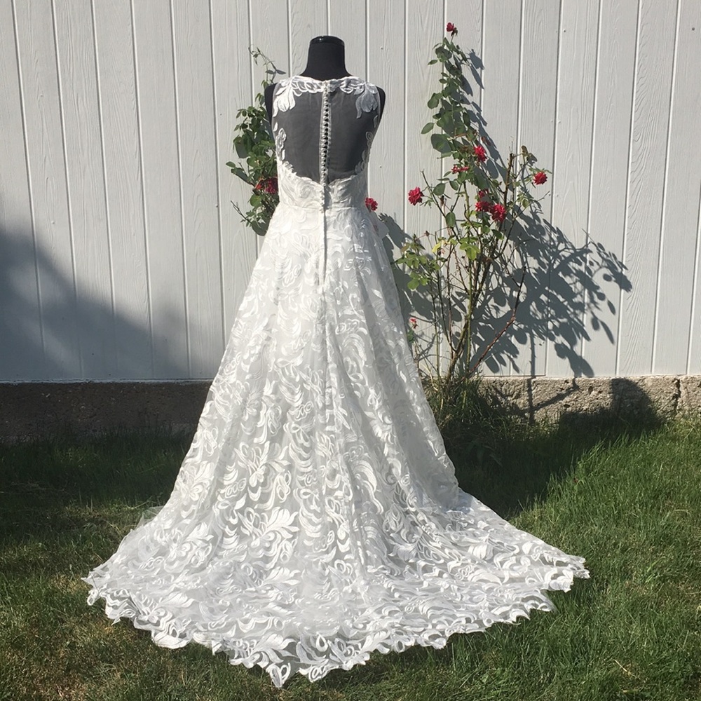 *HP!* JJs House A-Line Hi-Lo Lacey Wedding Dress - Picture 2 of 11